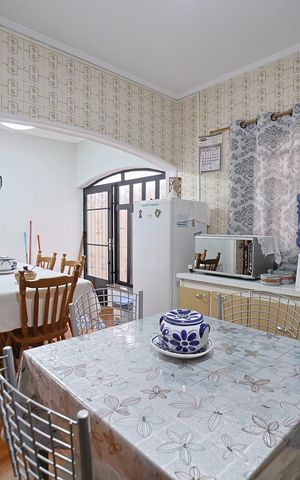 Casa para alugar com 300m², 3 quartos e 5 vagasCozinha