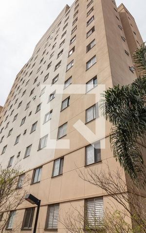 Apartamento à venda com 47m², 2 quartos e 1 vaga Apartamento à venda com 47m², 2 quartos e 1 vagaFachada