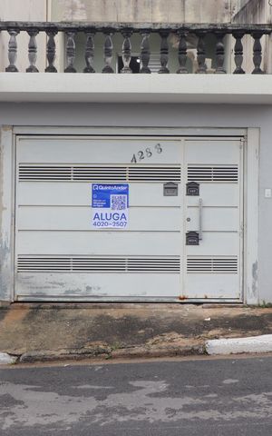 Casa para alugar com 247m², 2 quartos e 1 vagaFachada