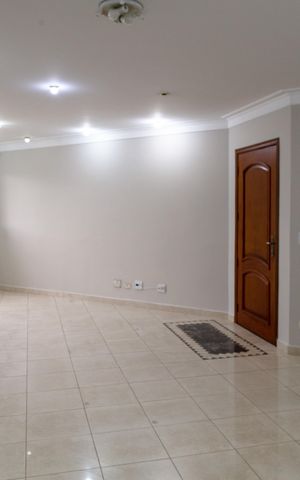 Apartamento para alugar com 130m², 3 quartos e 4 vagasSala
