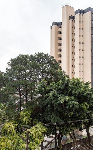 Apartamento para alugar com 130m², 3 quartos e 4 vagasVaranda
