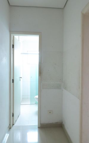 Apartamento à venda com 51m², 2 quartos e 1 vagaBanheiro Corredor