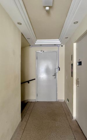 Apartamento à venda com 73m², 2 quartos e 1 vaga Apartamento à venda com 73m², 2 quartos e 1 vagaHall Social Bloco