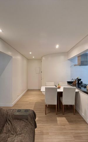 Apartamento à venda com 73m², 2 quartos e 1 vaga Apartamento à venda com 73m², 2 quartos e 1 vagaSala