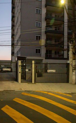 Apartamento para alugar com 56m², 2 quartos e 1 vagaFachada e portaria