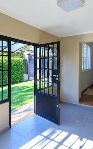 Casa à venda com 240m², 3 quartos e 6 vagas