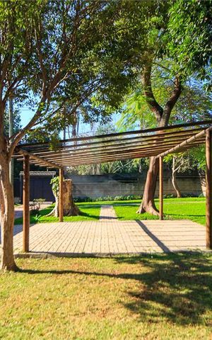 Casa à venda com 240m², 3 quartos e 6 vagas