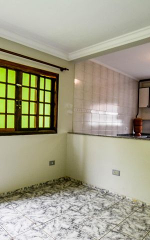 Casa à venda com 195m², 4 quartos e 3 vagas Casa à venda com 195m², 4 quartos e 3 vagasSala de Jantar