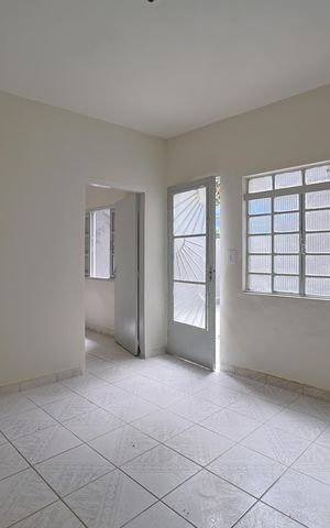 Casa para alugar com 60m², 2 quartos e 1 vagaSala