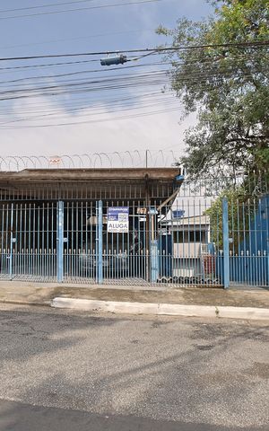 Casa para alugar com 60m², 2 quartos e 1 vagaFachada