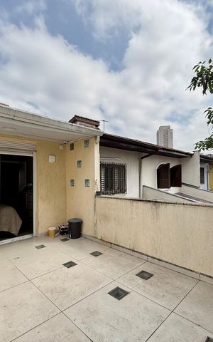 Casa para alugar com 130m², 2 quartos e 1 vaga Casa para alugar com 130m², 2 quartos e 1 vagaSacada Quarto 2