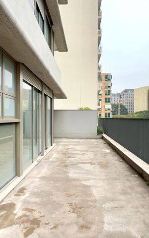 Apartamento à venda com 275m², 3 quartos e 3 vagas Apartamento à venda com 275m², 3 quartos e 3 vagasVaranda da Suite