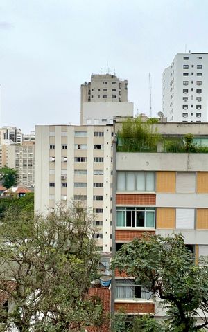 Apartamento à venda com 275m², 3 quartos e 3 vagas Apartamento à venda com 275m², 3 quartos e 3 vagasVista da varanda da sala