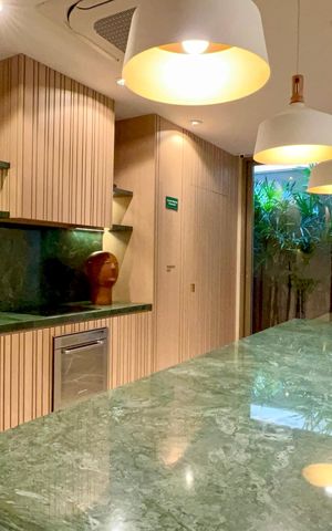Apartamento à venda com 275m², 3 quartos e 3 vagas Apartamento à venda com 275m², 3 quartos e 3 vagasÁrea comum