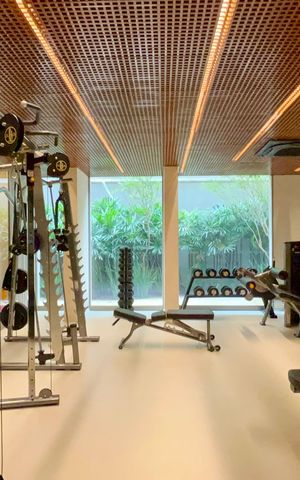 Apartamento à venda com 275m², 3 quartos e 3 vagas Apartamento à venda com 275m², 3 quartos e 3 vagasAcademia