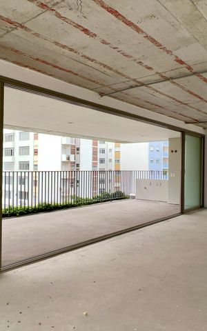 Apartamento à venda com 275m², 3 quartos e 3 vagas Apartamento à venda com 275m², 3 quartos e 3 vagasSala