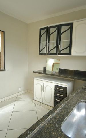 Casa para alugar com 50m², 2 quartos e 1 vagaCozinha 
