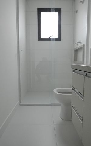 Apartamento à venda com 79m², 2 quartos e 2 vagasBanheiro da Suíte 1