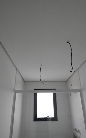 Apartamento à venda com 79m², 2 quartos e 2 vagasBanheiro da Suíte 1