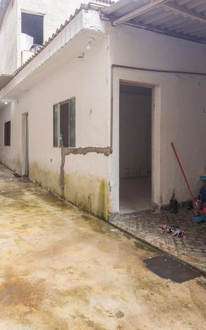 Casa à venda com 100m², 2 quartos e 2 vagasQuintal