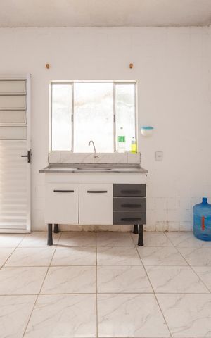 Casa à venda com 100m², 2 quartos e 2 vagasCozinha