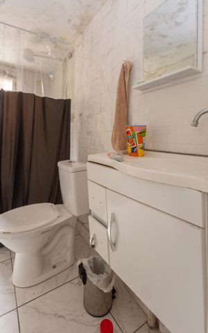 Casa à venda com 100m², 2 quartos e 2 vagasBanheiro