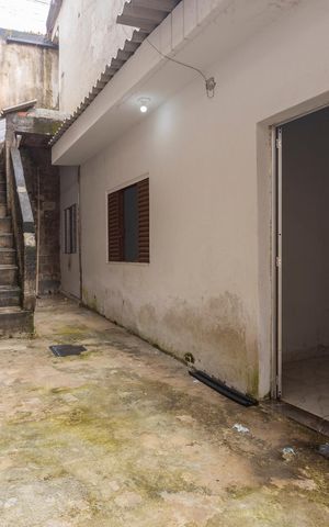 Casa à venda com 100m², 2 quartos e 2 vagasQuintal
