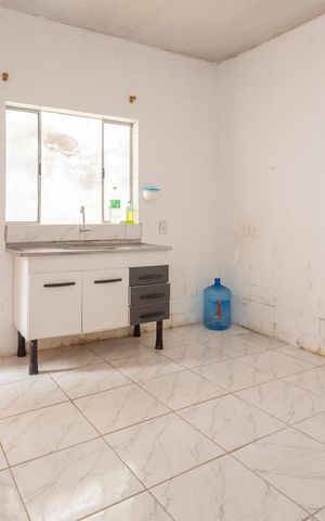 Casa à venda com 100m², 2 quartos e 2 vagasCozinha