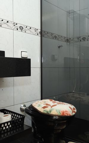 Casa à venda com 186m², 4 quartos e 3 vagasBanheiro 2