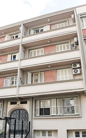 Apartamento para alugar com 150m², 3 quartos e sem vagaFachada