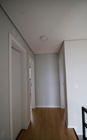 Casa de condomínio para alugar com 160m², 3 quartos e 2 vagas Casa de condomínio para alugar com 160m², 3 quartos e 2 vagasCorredor
