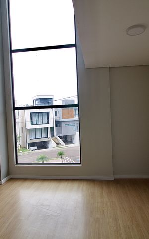 Casa de condomínio para alugar com 160m², 3 quartos e 2 vagas Casa de condomínio para alugar com 160m², 3 quartos e 2 vagasSala