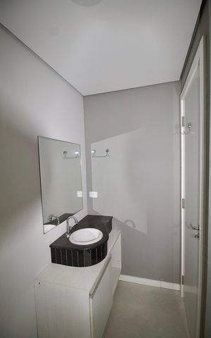 Casa de condomínio para alugar com 160m², 3 quartos e 2 vagas Casa de condomínio para alugar com 160m², 3 quartos e 2 vagasLavabo