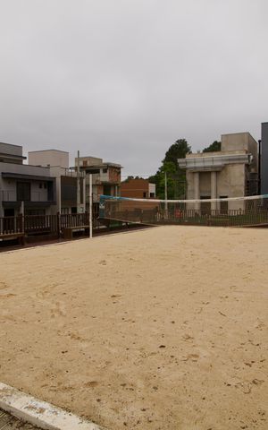 Casa de condomínio para alugar com 160m², 3 quartos e 2 vagas Casa de condomínio para alugar com 160m², 3 quartos e 2 vagasÁrea comum Beach Tênis