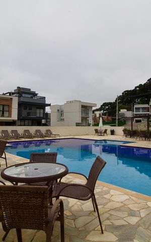 Casa de condomínio para alugar com 160m², 3 quartos e 2 vagas Casa de condomínio para alugar com 160m², 3 quartos e 2 vagasÁrea comum - Piscina