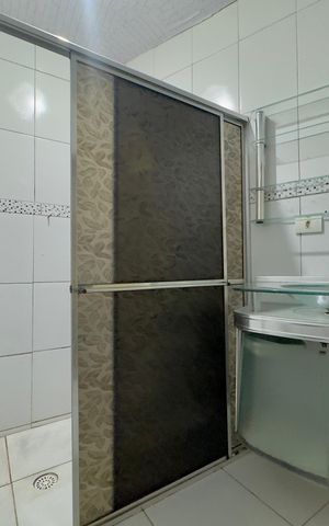 Casa à venda com 286m², 6 quartos e 2 vagasBanheiro 2 casa 3