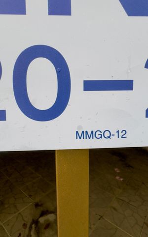 Casa à venda com 286m², 6 quartos e 2 vagasCodigo da placa MMGQ-12