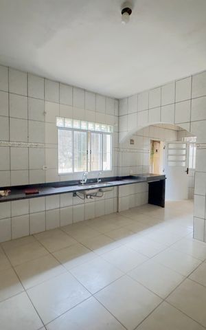 Casa à venda com 286m², 6 quartos e 2 vagasCozinha casa 2