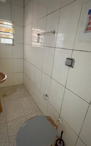Casa à venda com 286m², 6 quartos e 2 vagasBanheiro casa 1