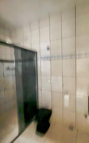 Casa à venda com 286m², 6 quartos e 2 vagasBanheiro casa 2