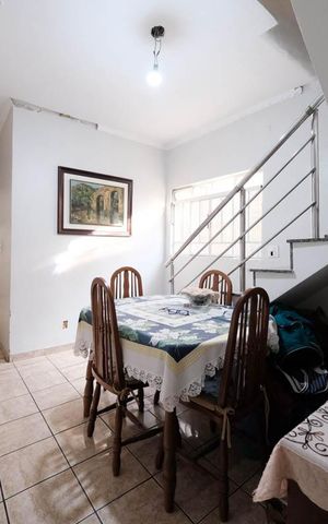 Casa à venda com 125m², 3 quartos e 2 vagasCozinha