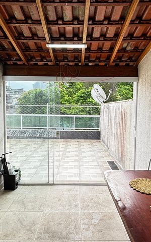 Apartamento à venda com 100m², 2 quartos e 1 vaga Apartamento à venda com 100m², 2 quartos e 1 vagaCobertura