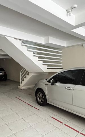 Apartamento à venda com 100m², 2 quartos e 1 vaga Apartamento à venda com 100m², 2 quartos e 1 vagaGaragem
