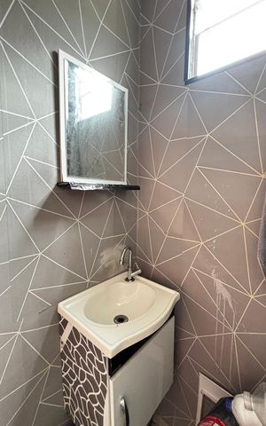 Apartamento à venda com 100m², 2 quartos e 1 vaga Apartamento à venda com 100m², 2 quartos e 1 vagaCobertura - Banheiro
