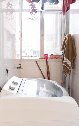 Apartamento à venda com 64m², 2 quartos e 1 vagaÁrea de Serviço
