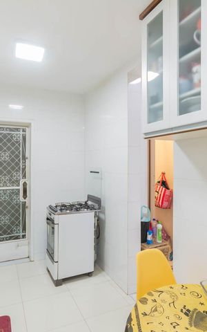 Apartamento à venda com 64m², 2 quartos e 1 vagaCozinha