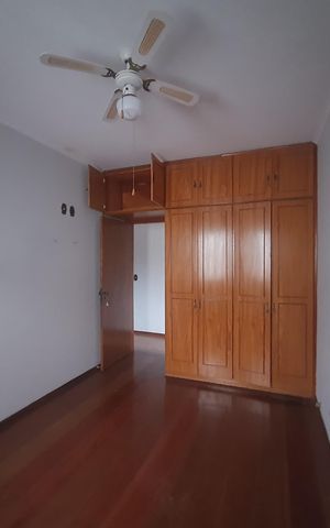 Casa para alugar com 250m², 3 quartos e 4 vagasQuarto