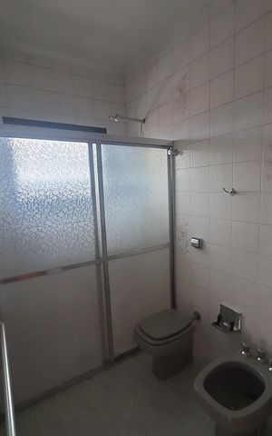 Casa para alugar com 250m², 3 quartos e 4 vagasBanheiro