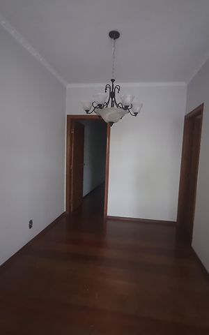 Casa para alugar com 250m², 3 quartos e 4 vagasQuarto