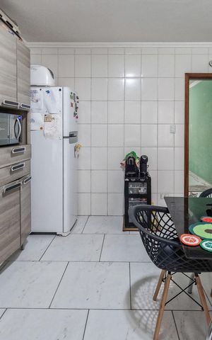 Casa à venda com 113m², 2 quartos e 2 vagas Casa à venda com 113m², 2 quartos e 2 vagasCozinha